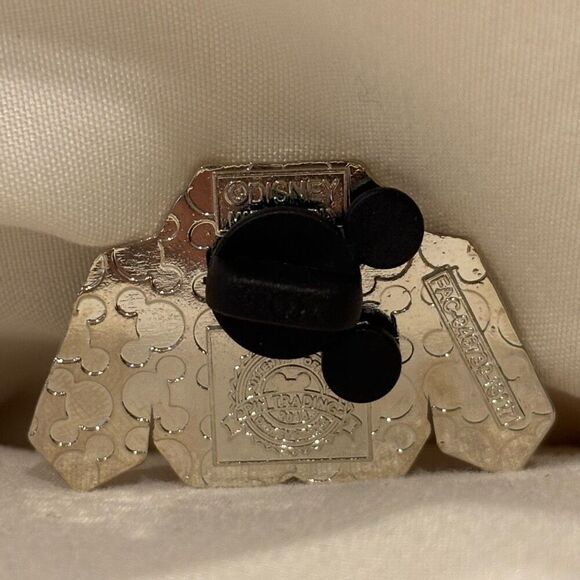 Disney Parks Origami Pluto & Bone Lucky 101 Dalmatians Collectible trading Pins - Picture 6 of 6